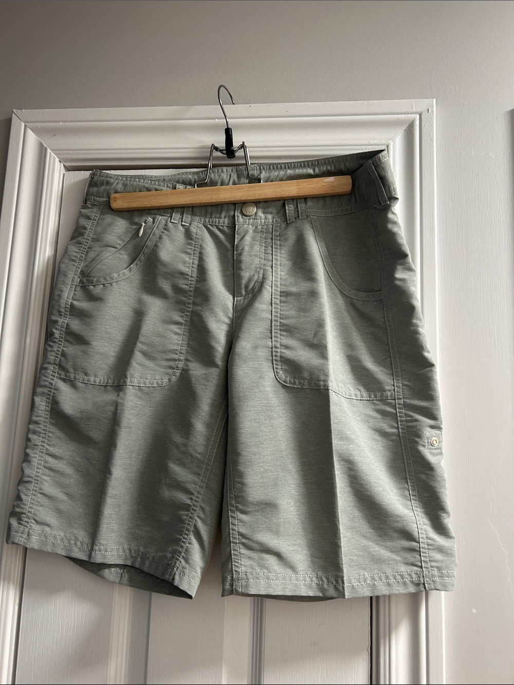 The North Face Women's 2.0 Horizon Roll Up Shorts Hiking
